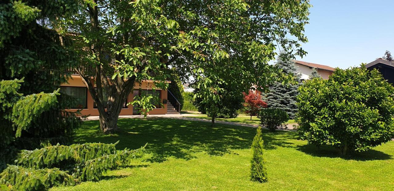 Apartments Ad Radenci Exterior foto